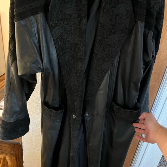 Pelle Studio Jackets & Blazers - Pelle Studio Leather Trench Coat Womens  Size M Long Lined Soft Heavy  Black Y2K